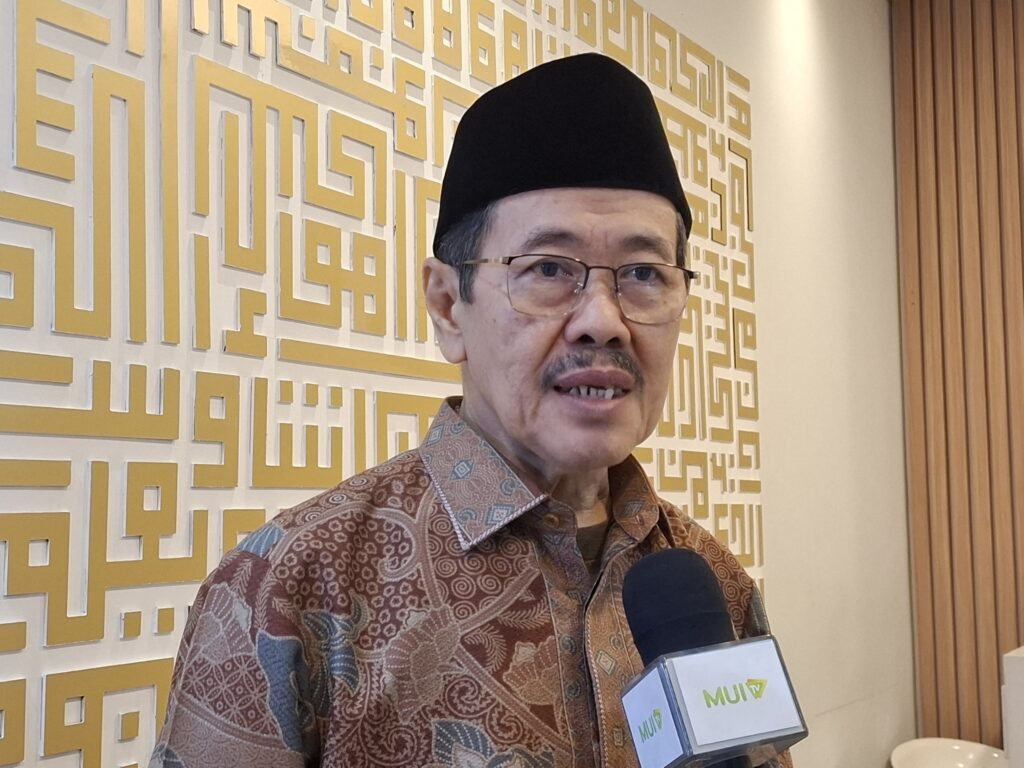 Ketua MUI Bidang Kajian, Prof. Dr. Hutang Ranuwijaya, M
