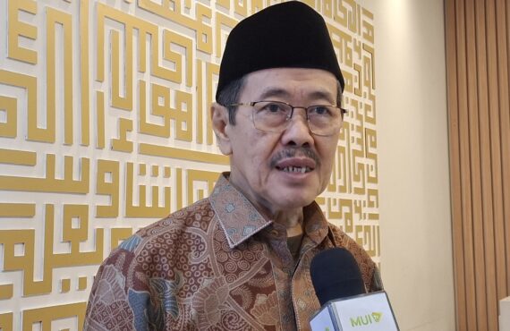 Ketua MUI Bidang Kajian, Prof. Dr. Hutang Ranuwijaya, M