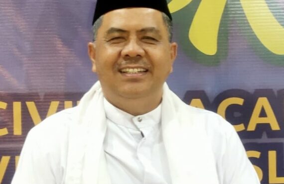 Profil Prof. Dr. H. Lukman Hakim, Sekretaris Umum MUI Provinsi Jambi periode 2025-2030. Mengenal sosok akademisi dan dedikasinya dalam menjaga harmoni umat.