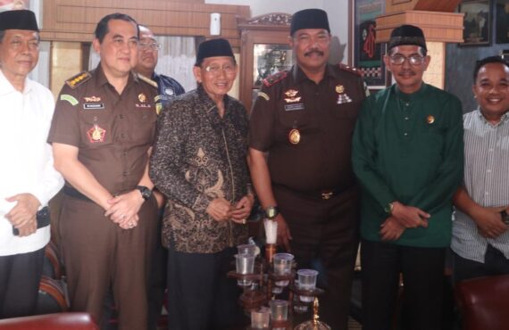 Ketua MUI Jambi dan Kajati Jambi Perkuat Program Sosial